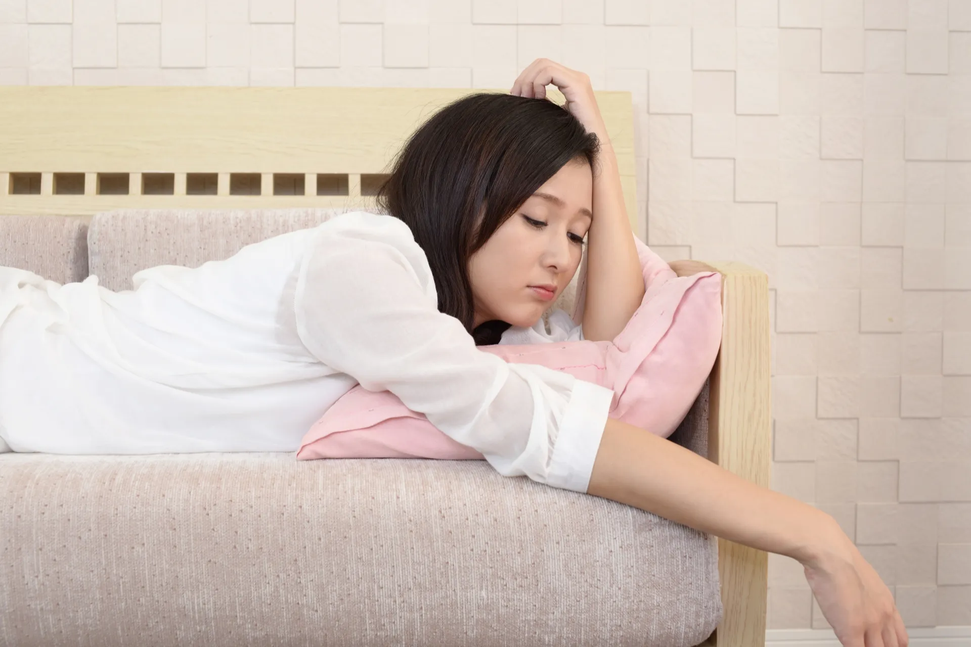 疲れやすい原因は？女性が感じやすい変化と向き合い方を知ろう